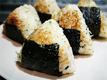日式吻仔鱼烤饭团的做法图片