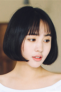 韩国性感美女甜美可爱的短发发型图片