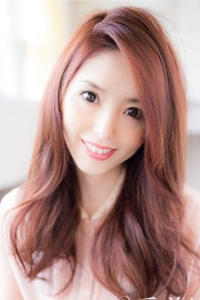 气质知性女人韩式中长发烫发发型图片