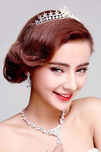 最新韩式新娘短发盘发发型造型图片