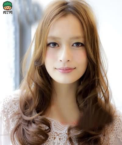 圆脸女生韩式水波纹烫发优雅知性发型图片第1张