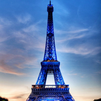 法国巴黎埃菲尔铁塔浪漫的夜景唯美摄影图片