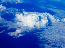 航拍天空中的云朵背景电脑桌面壁纸高清图片