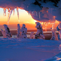 冬季山洞里面的雪景风景唯美图片