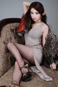 妖娆韩国美女模特女人味十足