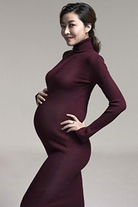 中国美女明星熊黛林分怀孕照图片
