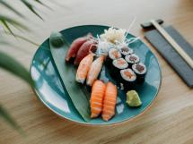 日本虾仁料理美味可口寿司高清欣赏图片